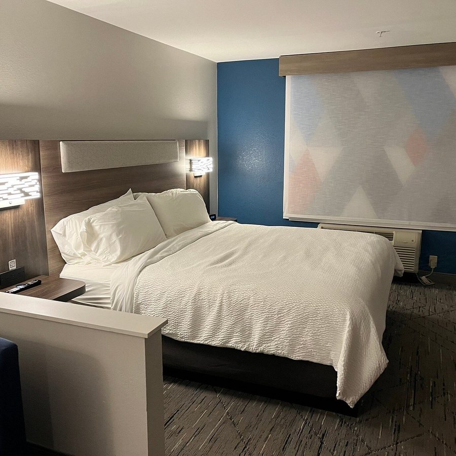 Holiday Inn Express Savannah S I95 Richmond Hill By IHG — Guest room