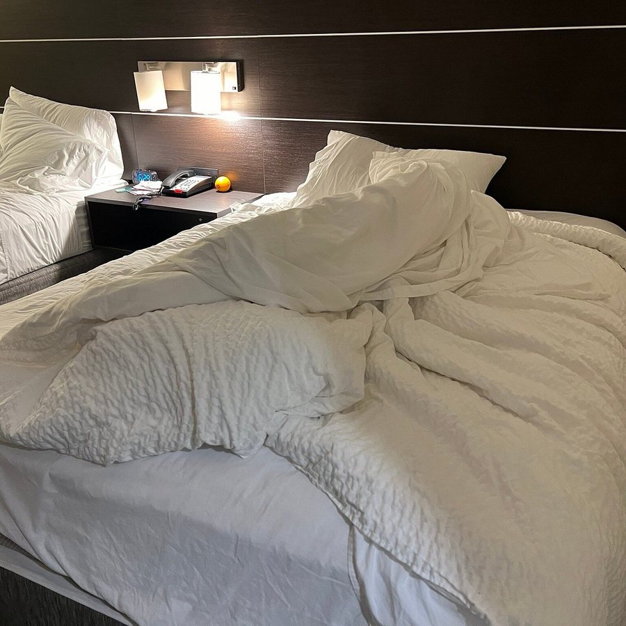 Holiday Inn Express Suites Allentown Cen Dorneyville By IHG — Guest room