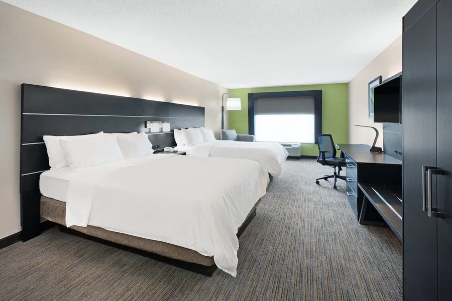 Holiday Inn Express Suites Culpeper By IHG — Guest room