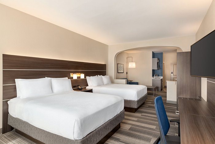 Holiday Inn Express Suites Denver Airport by IHG — Guest room