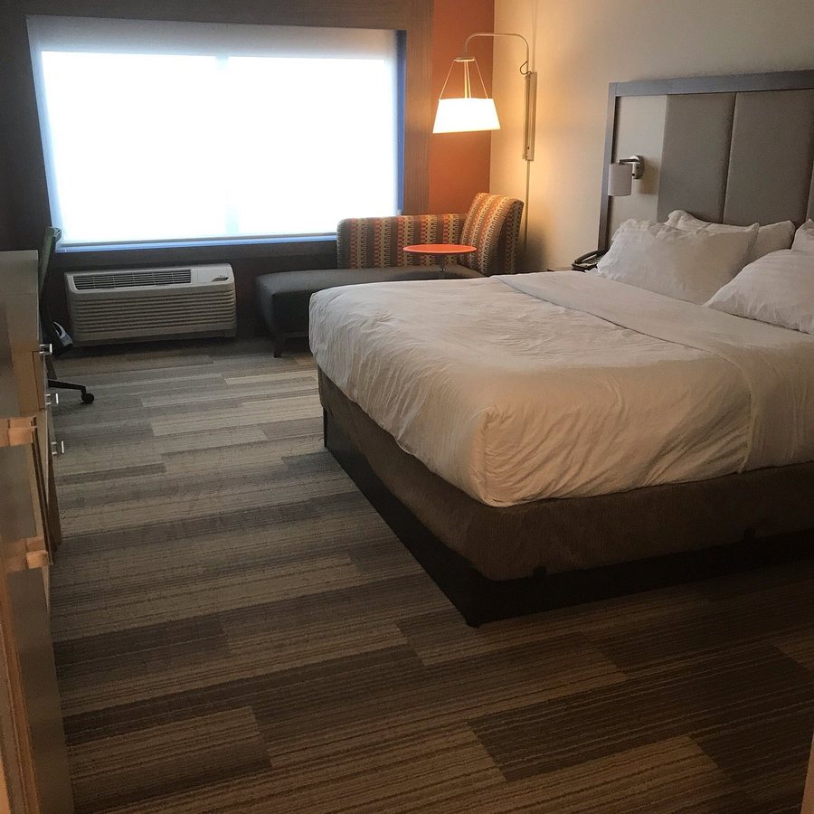 Holiday Inn Express Suites Eagan Minneapolis Area By IHG — Guest room