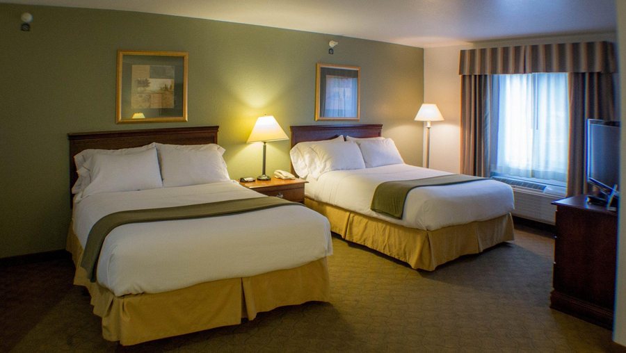 Holiday Inn Express Suites Elkins By IHG — Guest room