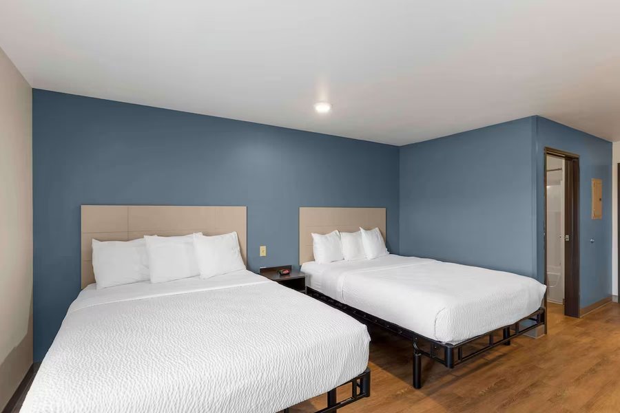 Holiday Inn Express Suites Firestone Longmont By IHG Firestone Colorado — Guest room