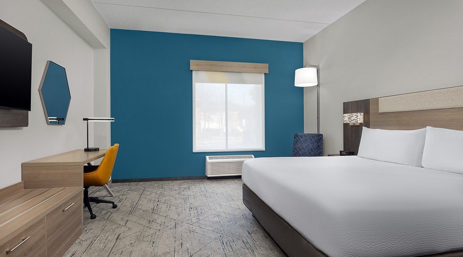 Holiday Inn Express Suites Goldsboro Base Area By IHG — Guest room