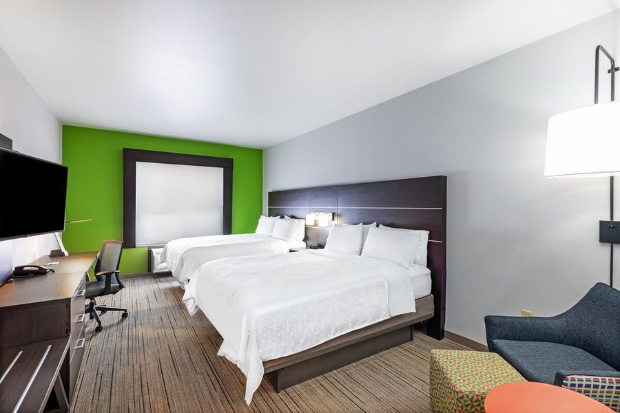 Holiday Inn Express Suites Guymon By IHG — Guest room