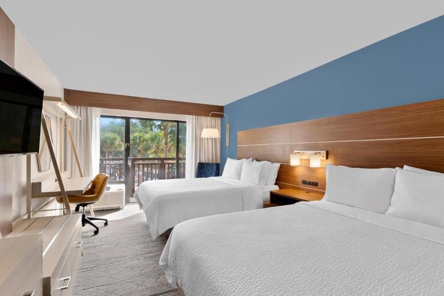 Holiday Inn Express Suites Hardeeville hilton Head By IHG — Guest room