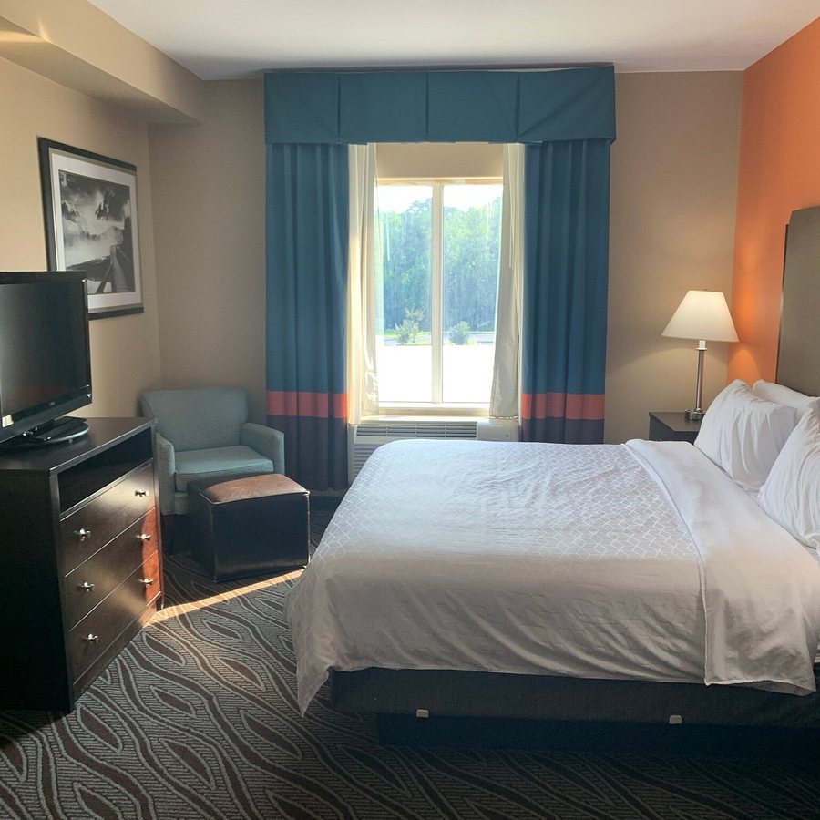 Holiday Inn Express Suites Havelock Nw new Bern By IHG — Guest room
