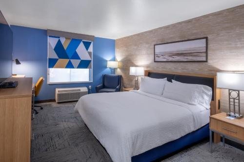 Holiday Inn Express Suites Henderson By IHG — Guest room