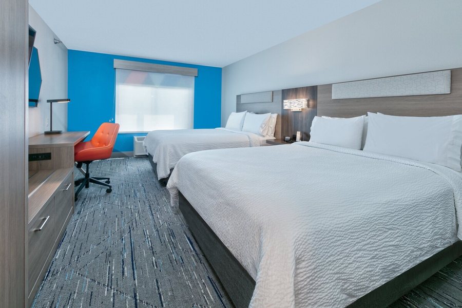 Holiday Inn Express Suites Minneapolis Sw Shakopee By IHG — Guest room