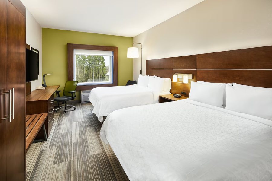 Holiday Inn Express Suites Palatka Northwest By IHG — Guest room