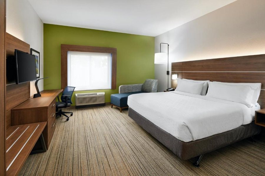Holiday Inn Express Suites Pensacola West navy Base By IHG — Guest room