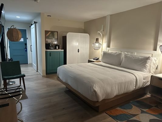Holiday Inn Express Suites Solana Beach del Mar By IHG — Guest room