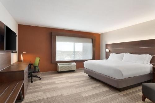 Holiday Inn Express Suites Superior Duluth Area by IHG — Guest room