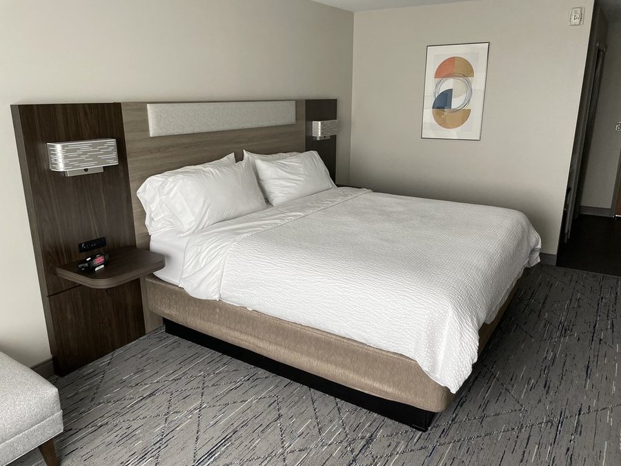 Holiday Inn Express Suites Vancouver Mall portland Area By IHG — Guest room
