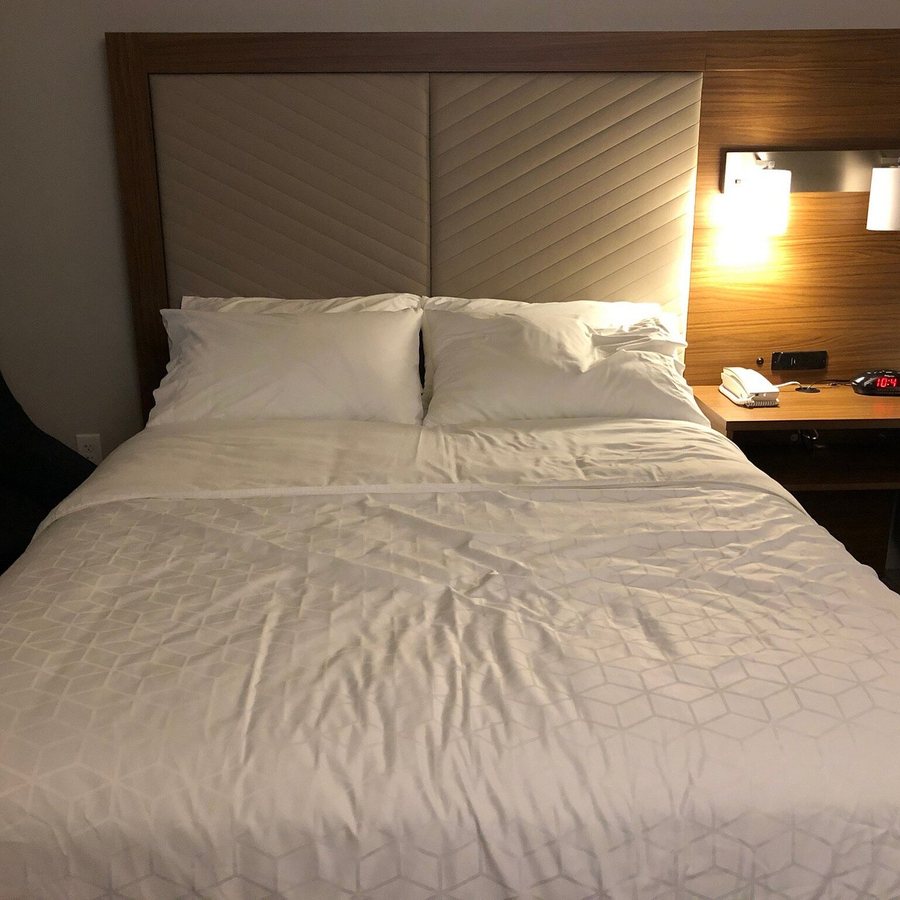 Holiday Inn Express Suites West Plains Southwest by IHG West Plains Missouri — Guest room