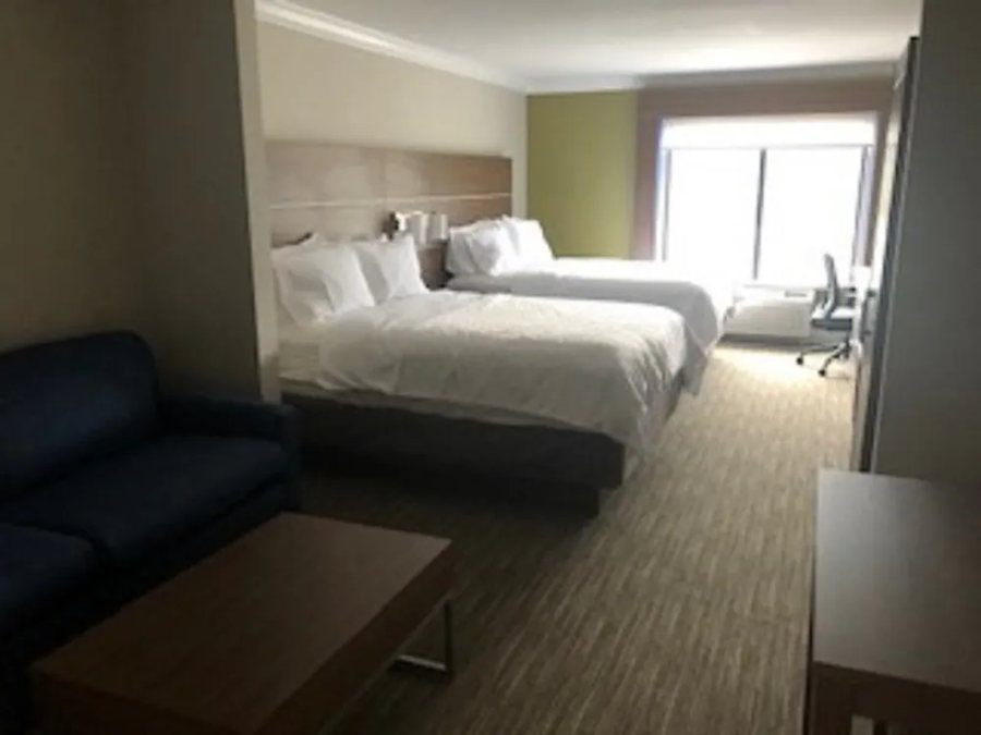 Holiday Inn Express Suites Williamsport By IHG — Guest room