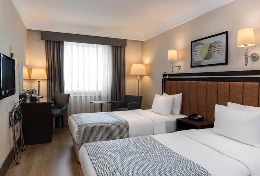 Holiday Inn Istanbul City by IHG Istanbul — Guest room