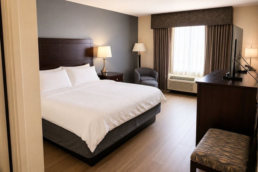Holiday Inn Knoxville West Cedar Bluff Rd By IHG — Guest room