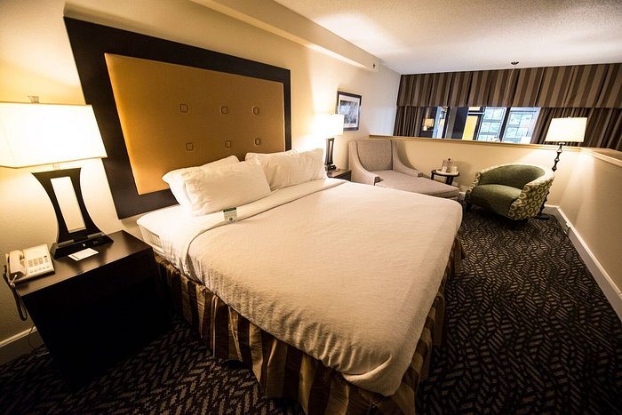 Holiday Inn Little Rock airport conf Ctr By IHG — Guest room