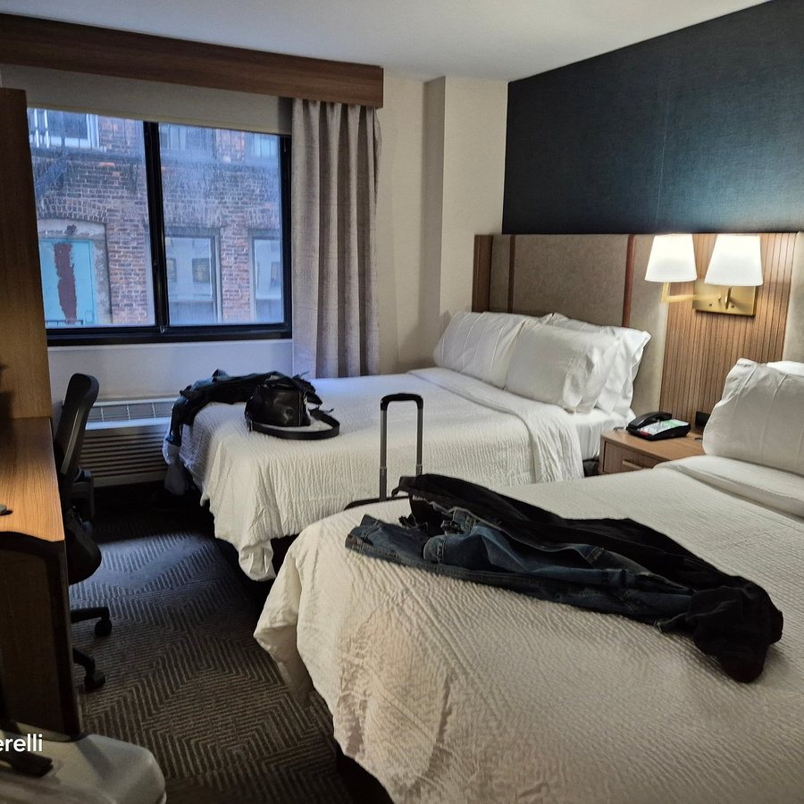 Holiday Inn Manhattan 6th Ave Chelsea By IHG — Guest room