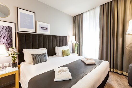 Holiday Inn Milan Garibaldi Station by IHG — Guest room