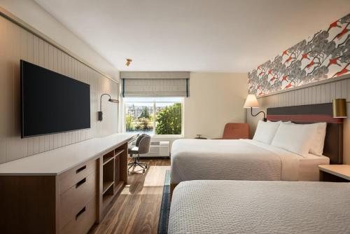 Holiday Inn Missoula Downtown By IHG — Guest room