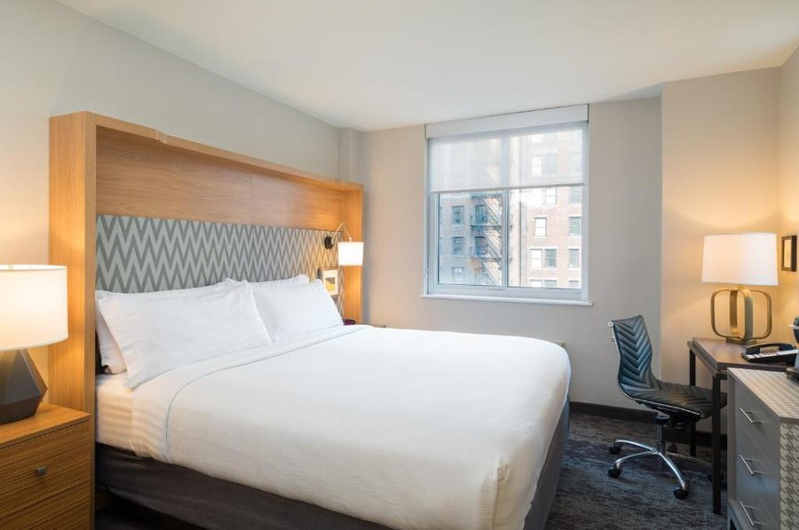 Holiday Inn New York City Wall Street By IHG New York City New York — Guest room