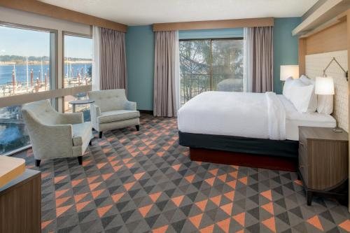 Holiday Inn Portland Columbia Riverfront by IHG — Guest room