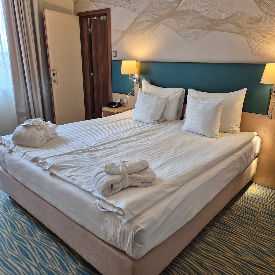 Holiday Inn Prague By IHG Prague Bohemia — Guest room