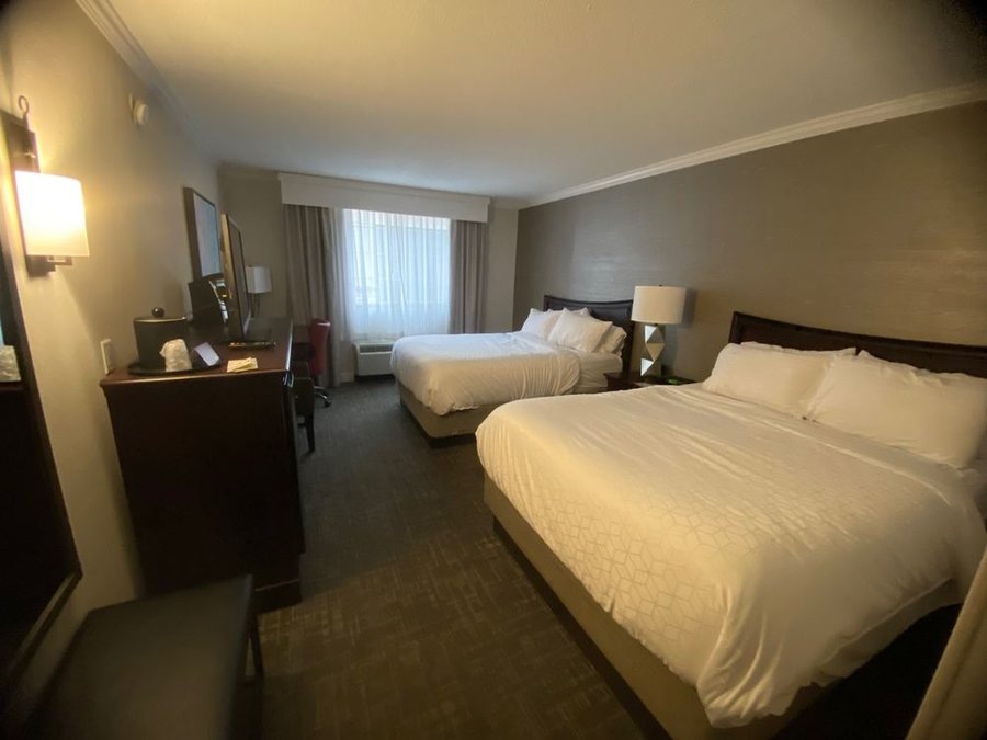 Holiday Inn Resort Lake George Adirondack Area By IHG — Guest room