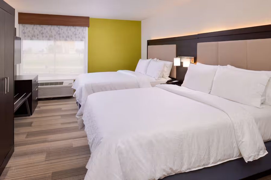 Holiday Inn Shreveport Downtown By IHG — Guest room