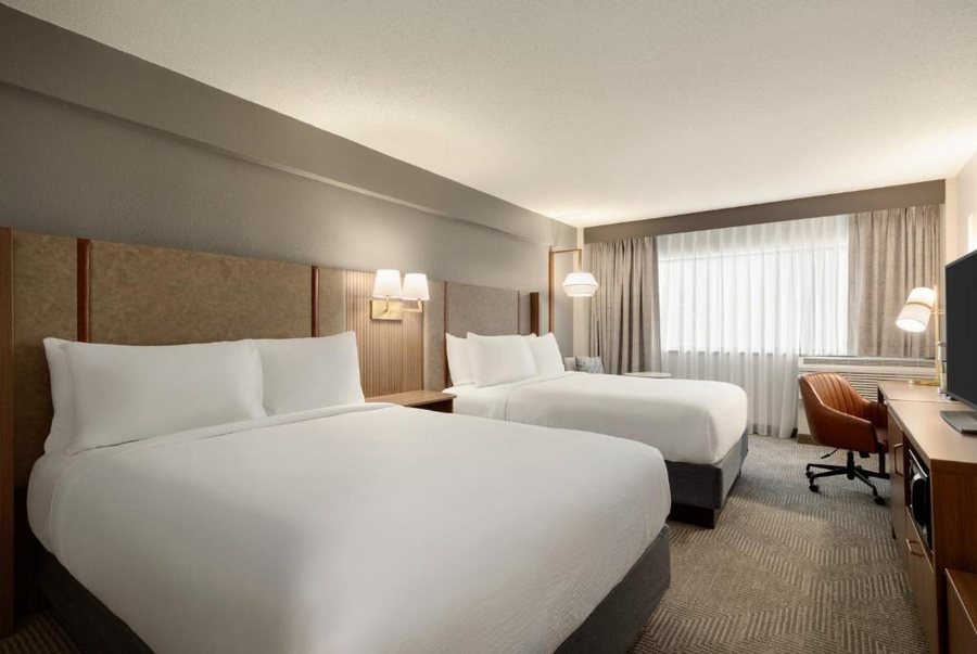 Holiday Inn Virginia Beach Norfolk By IHG — Guest room