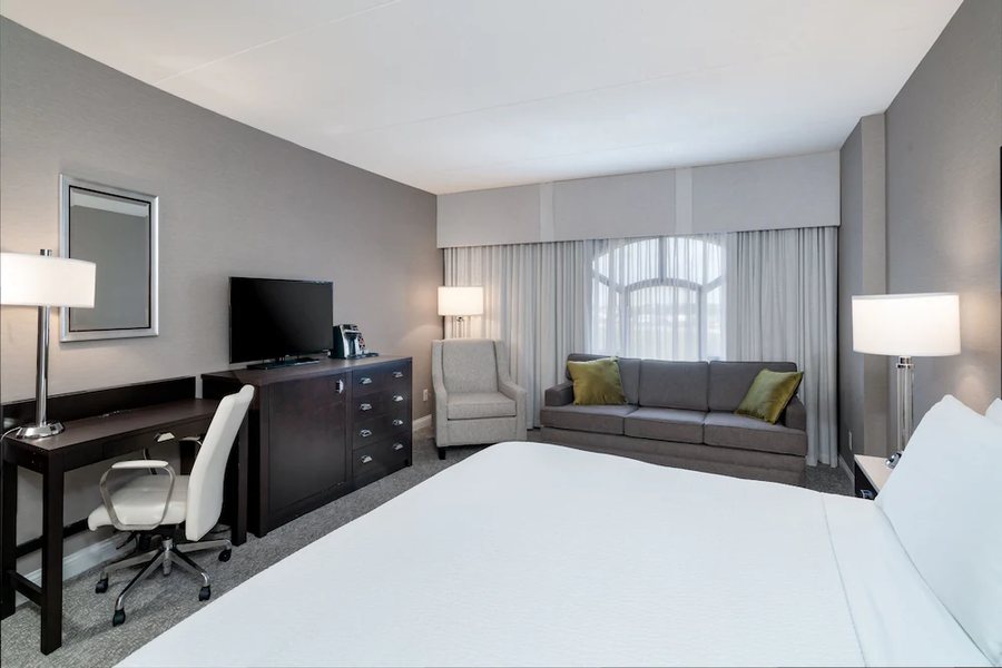 Holiday Inn Wilmington By IHG — Guest room