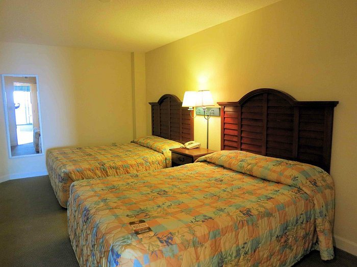 Holiday Sands South — Guest room