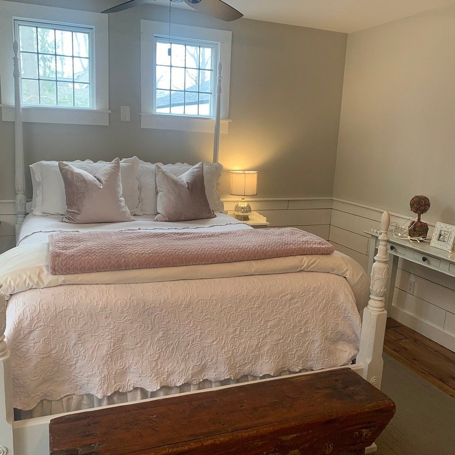 Holland Farmhouse Inn B B — Guest room