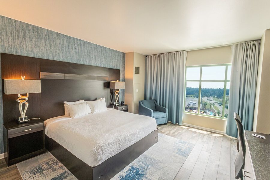 Hollywood Casino Resort Gulf Coast — Guest room