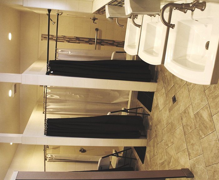 Hollywood RV Park Los Angeles California — Bathroom