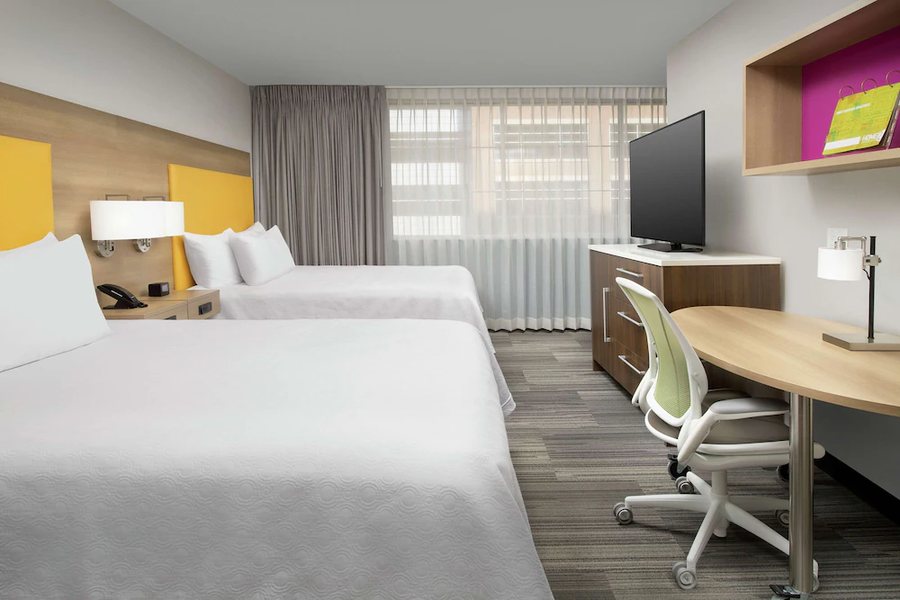 Home2 Suites By Hilton Atlanta Midtown — Guest room