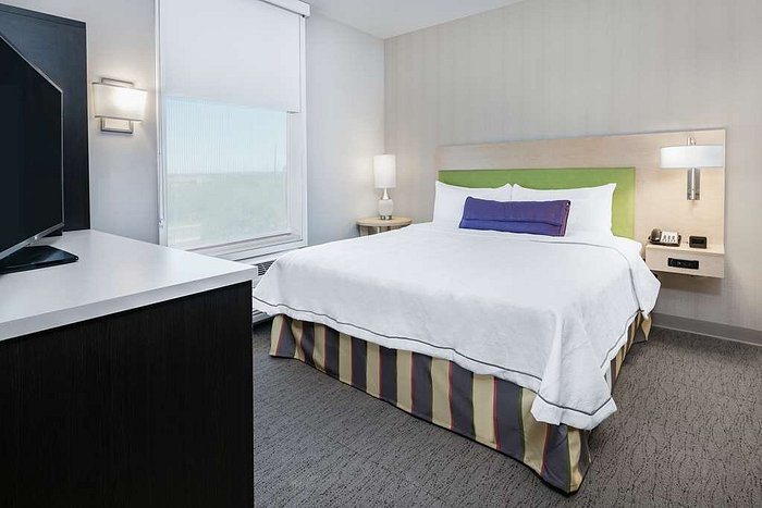 Home2 Suites by Hilton Austin Airport — Guest room