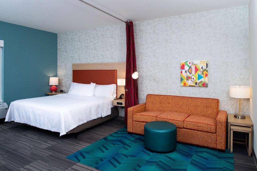 Home2 Suites by Hilton Charlotte Mooresville — Guest room