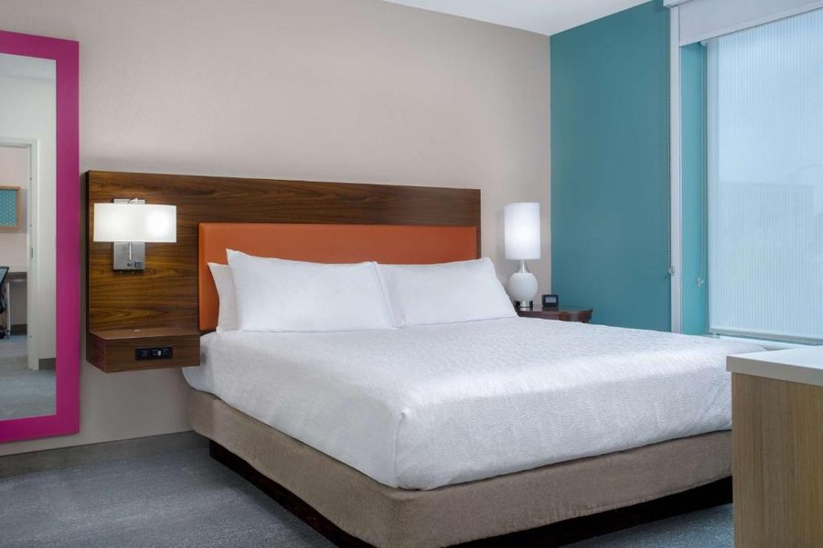 Home2 Suites By Hilton Destin — Guest room