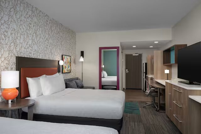 Home2 Suites by Hilton Edison — Guest room