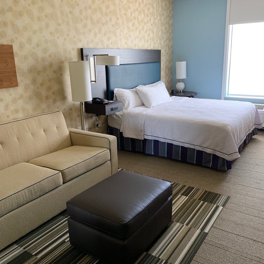 Home2 Suites by Hilton Edmond — Guest room