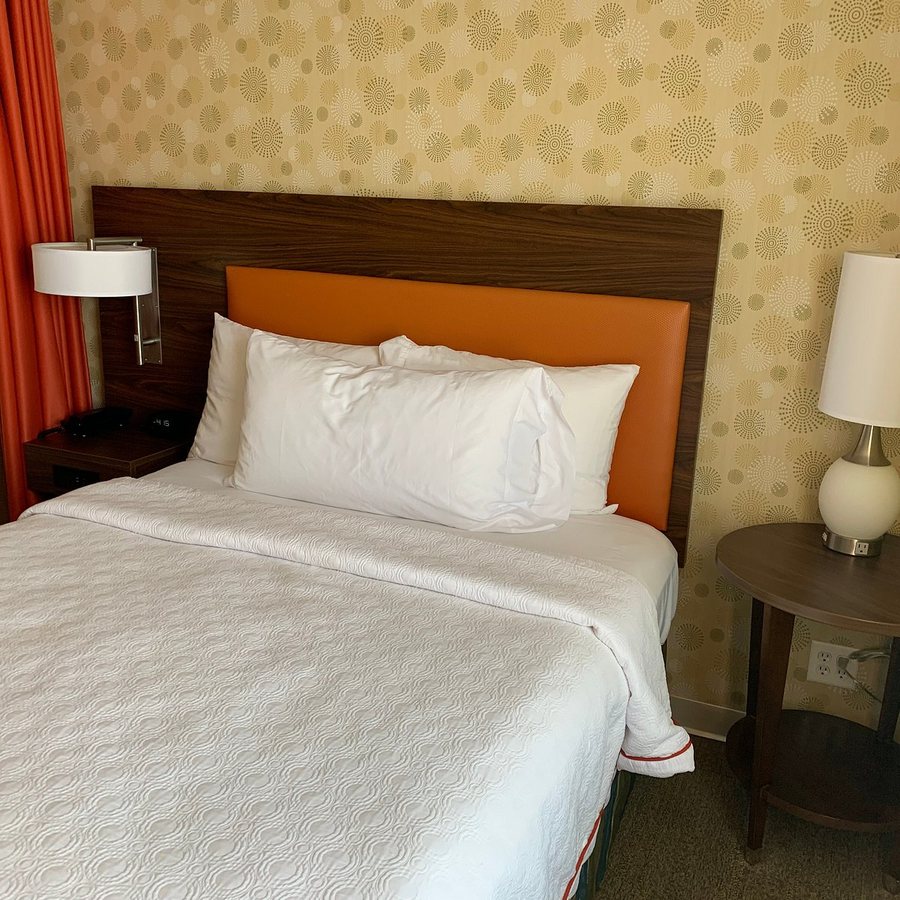 Home2 Suites by Hilton Elko — Guest room