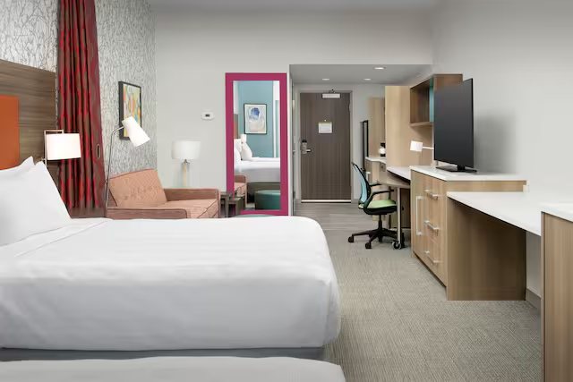 Home2 Suites by Hilton Fort Myers Airport — Guest room