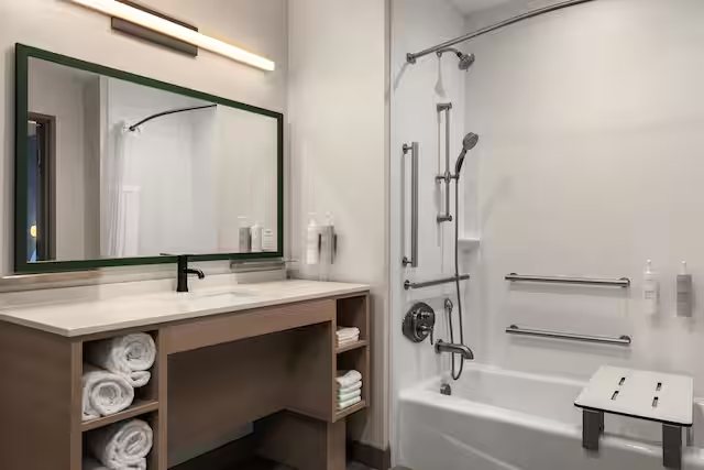 Home2 Suites By Hilton Fort Worth Fossil Creek — Bathroom