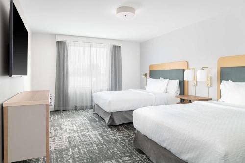 Home2 Suites by Hilton Holland — Guest room