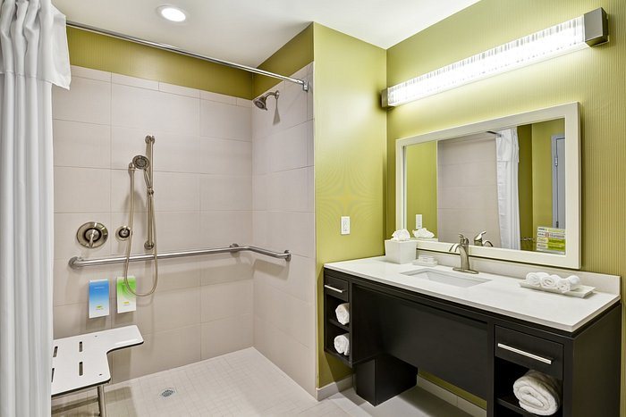 Home2 Suites By Hilton Houston Stafford — Bathroom