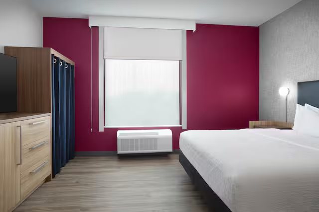 Home2 Suites by Hilton Huntsville Village of Providence — Guest room