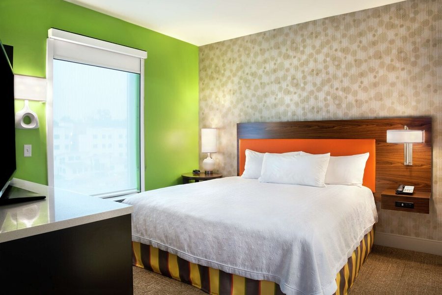 Home2 Suites by Hilton Indianapolis South Greenwood — Guest room